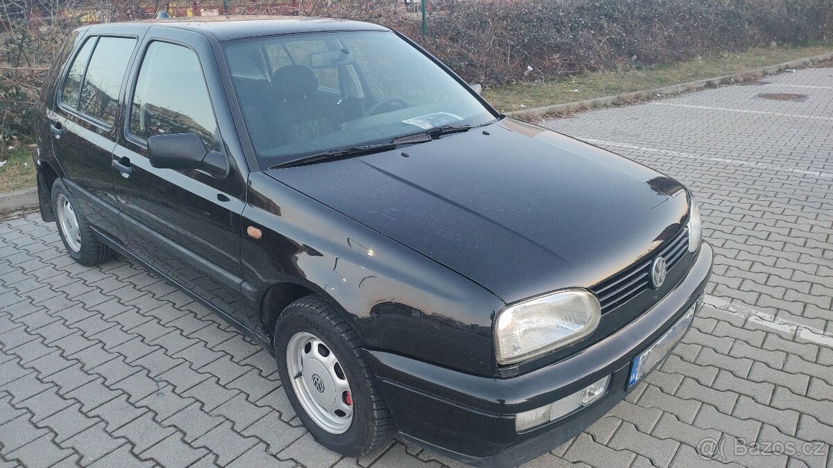 VW Golf Mk3 1.6 benzín