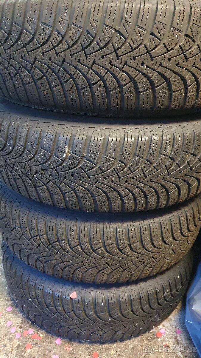 zimní sada goodyear 195/65/15 dot 27/19