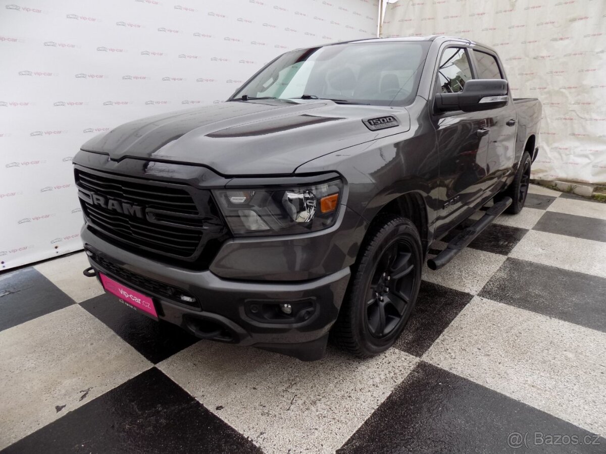 RAM 1500 5.7L V8 HEMI/Bighorn/CREW-CAB/