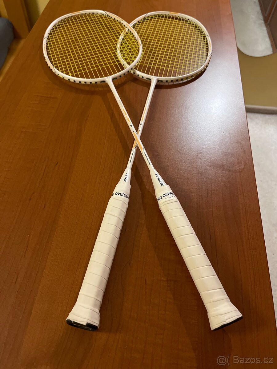 Badmintonová raketa FORZA