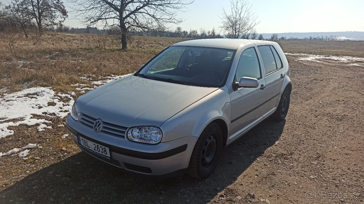 Prodej Volkswagen GOLF (IV)