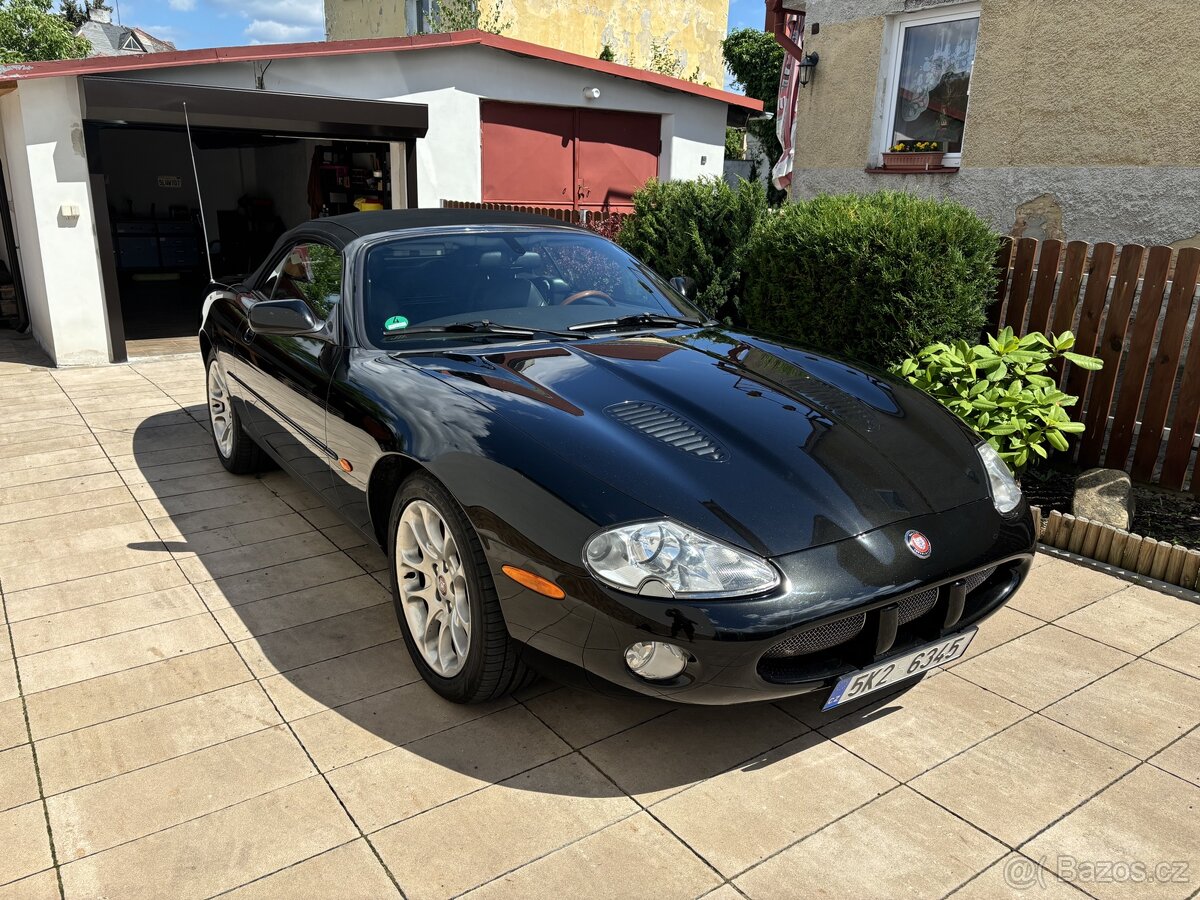 Jaguar XKR 4.0 v8 convertible