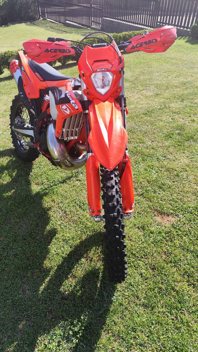 Beta 300 RR