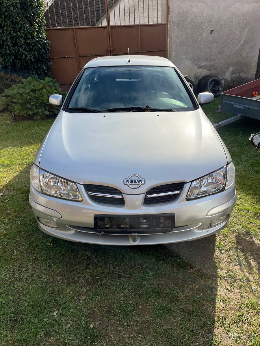 Nissan Almera