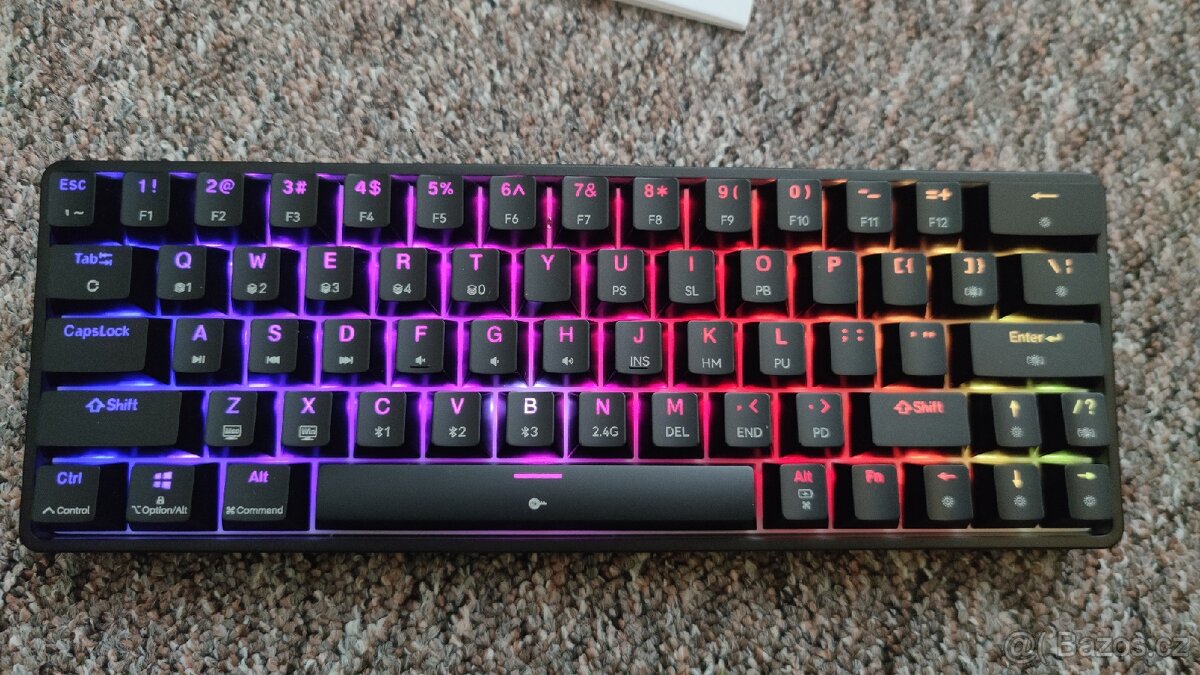 Dierya DK 63 bezdrátová mechanická RGB klávesnice