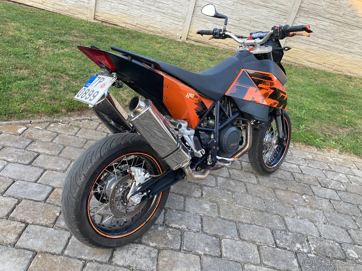 Ktm 690 SM 46kw po servisu nová stk top stav - bez investic