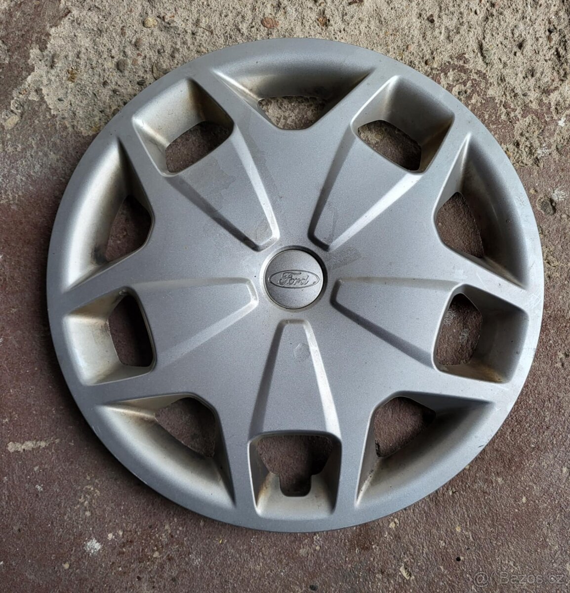 1 kus poklice Ford Transit 16"