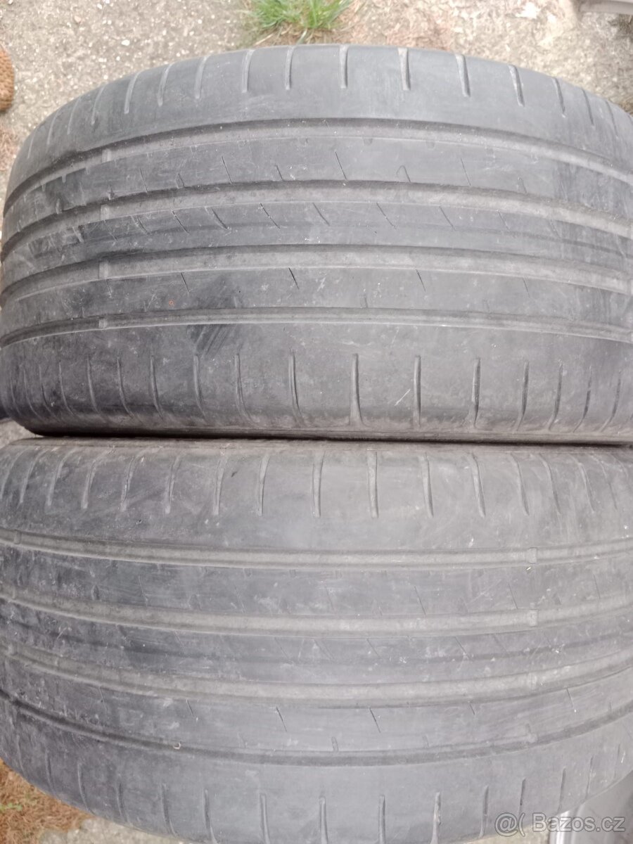 Goodyear 255/35 R19