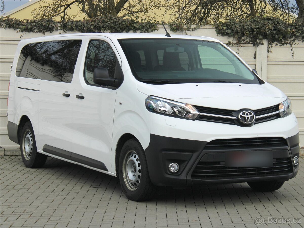 Toyota ProAce 2,0 D-4D 9míst L2 Tov.Záruka ČR 1.maj  Kombi P