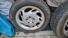 Pneu 215 60 R16 s disky Mercedes 5x112