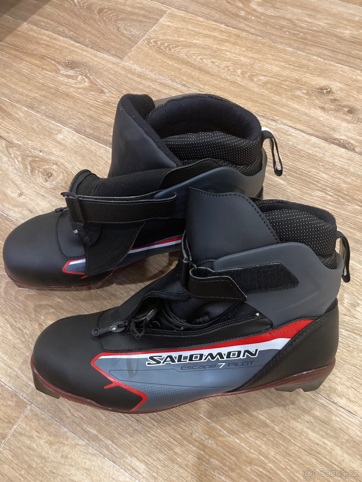 SALOMON Escape 7 Pilot - vel. UK 11 - EUR 46