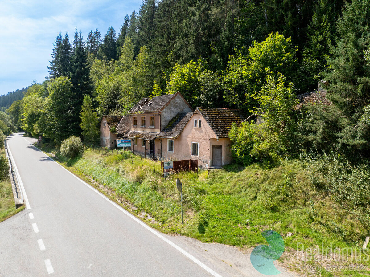 Prodej, pozemek pro bydlení nebo komerční využití, Zátoňské 