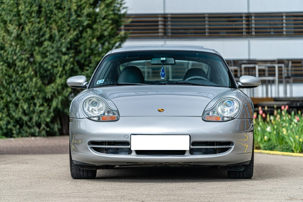 Porsche 911 Carrera 996 1998 Tiptronic jen 99 900 km, krásné