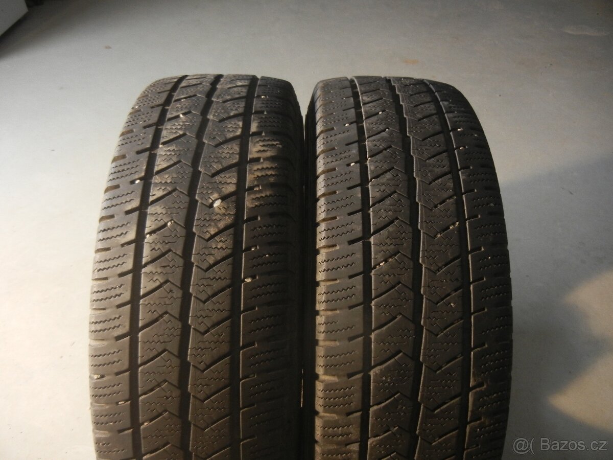 Zimní pneu Semperit 215/70R15C