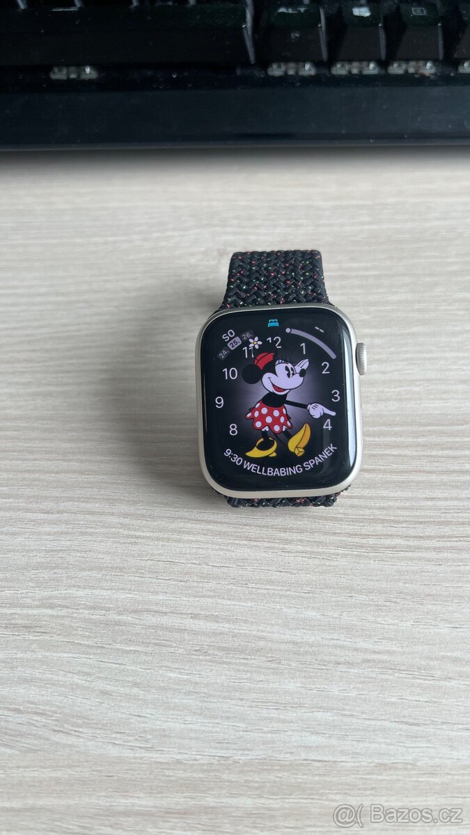 Apple Watch Series 8