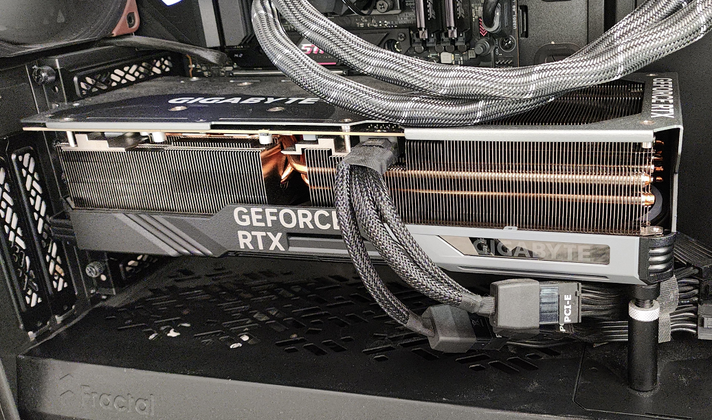 Grafická karta Gigabyte RTX 4080 Gaming OC