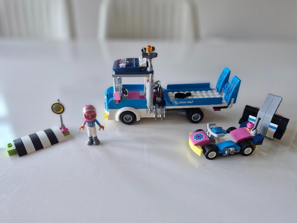 Lego friends - 41348 Servisní vůz