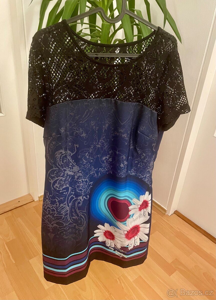 Desigual krásné barevné pouzdrové šaty L/XL PC: 2.499,- Kč