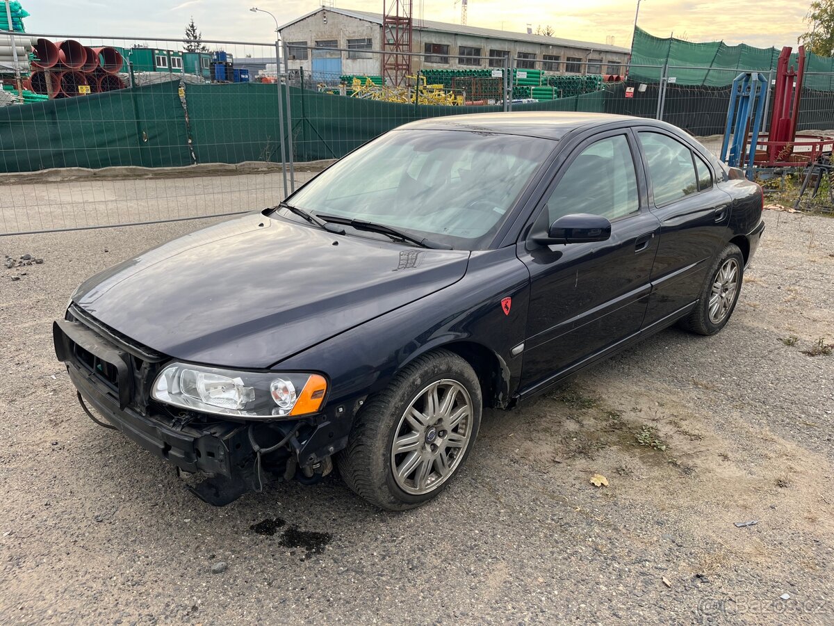 Volvo S60 2.4 D5 - náhradní díly