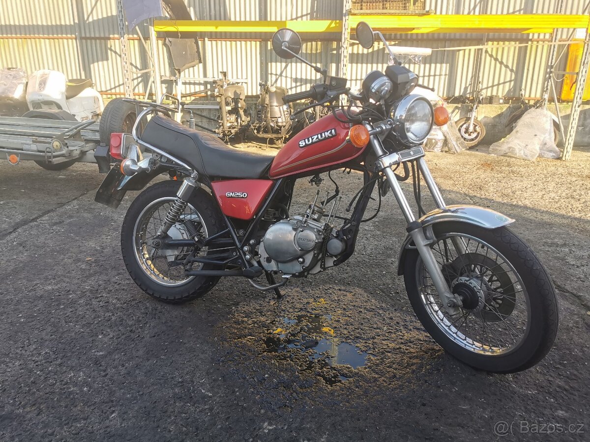 Suzuki GN 250 1998