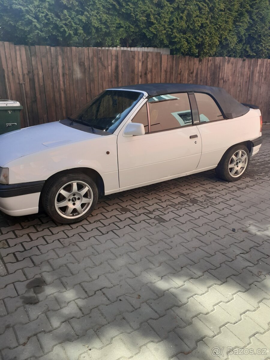 Opel Kadett Cabrio