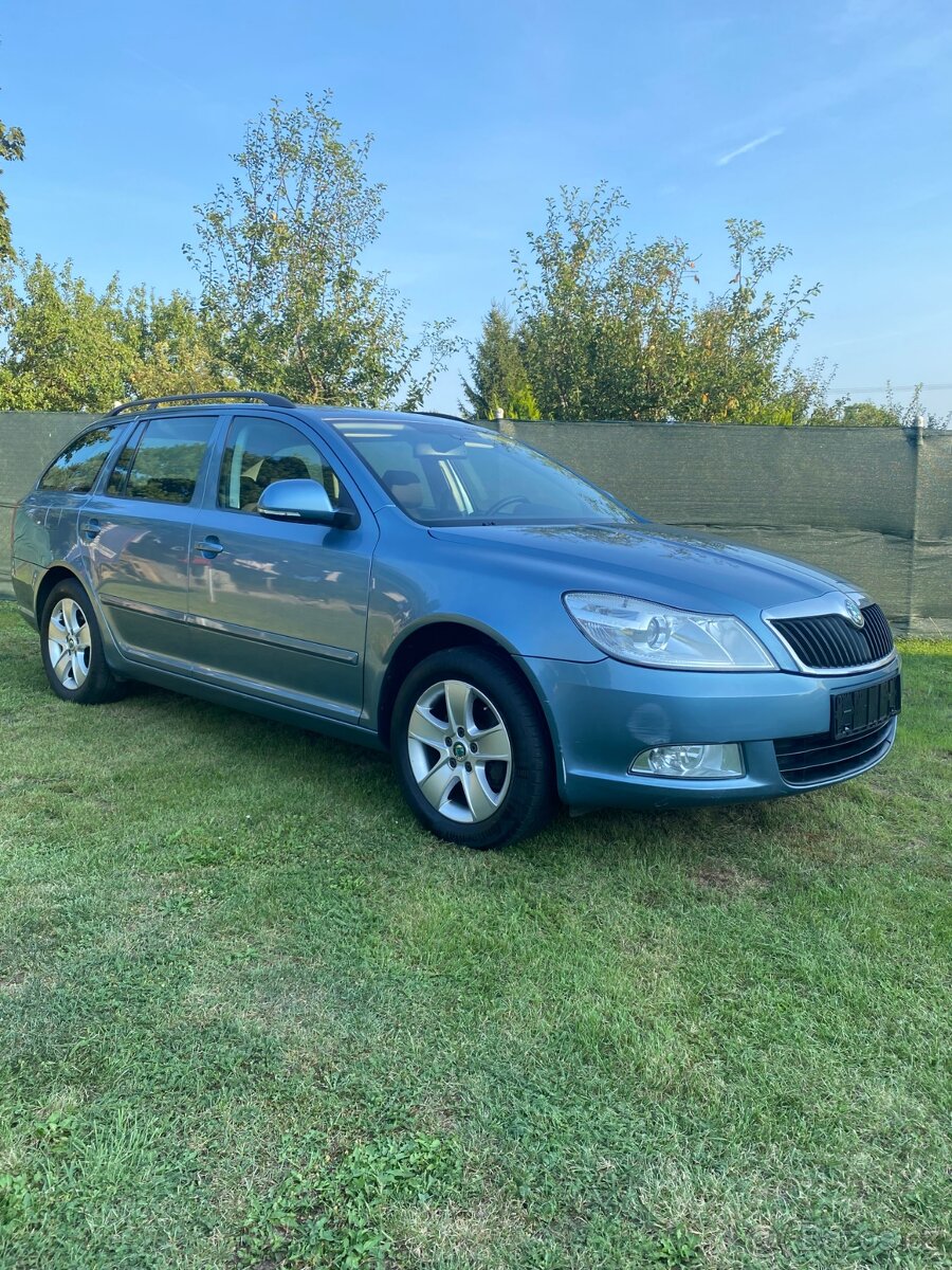 Škoda Octavia 2.0 TDI 103KW serviska nova technicka 2012