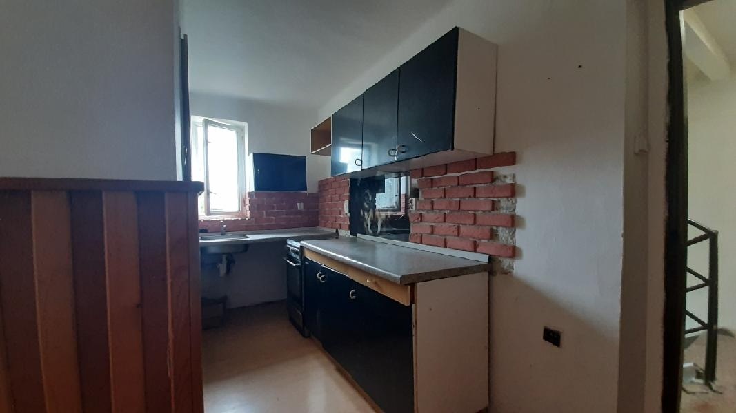 Prodej bytu 3+1 56 m², Sněhov u Malé Skály.