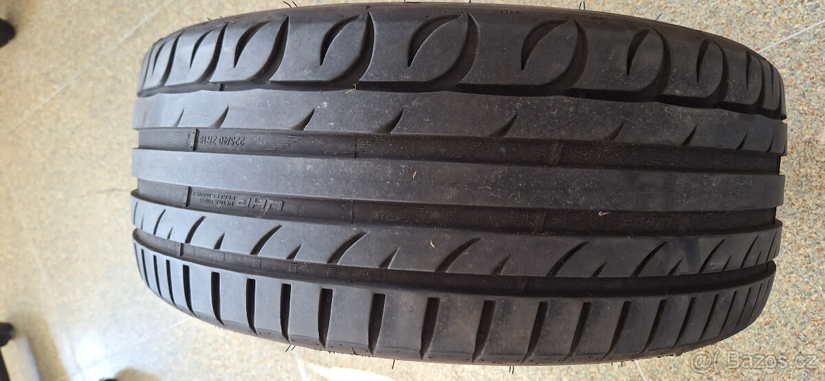 Letní pneu 225/40 R18 Riken 5 mm 4 ks