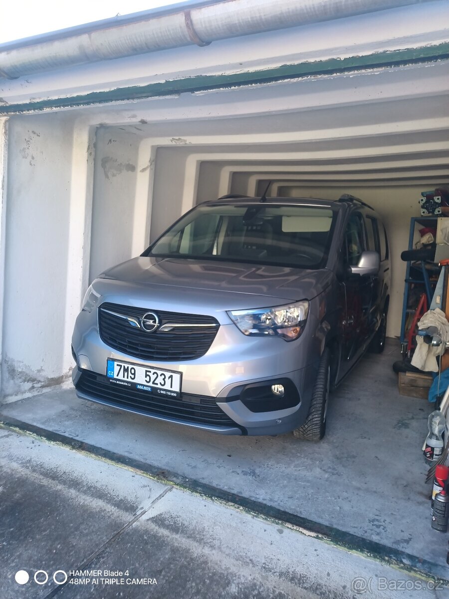 Opel combo 1.2PT 7mist 2020