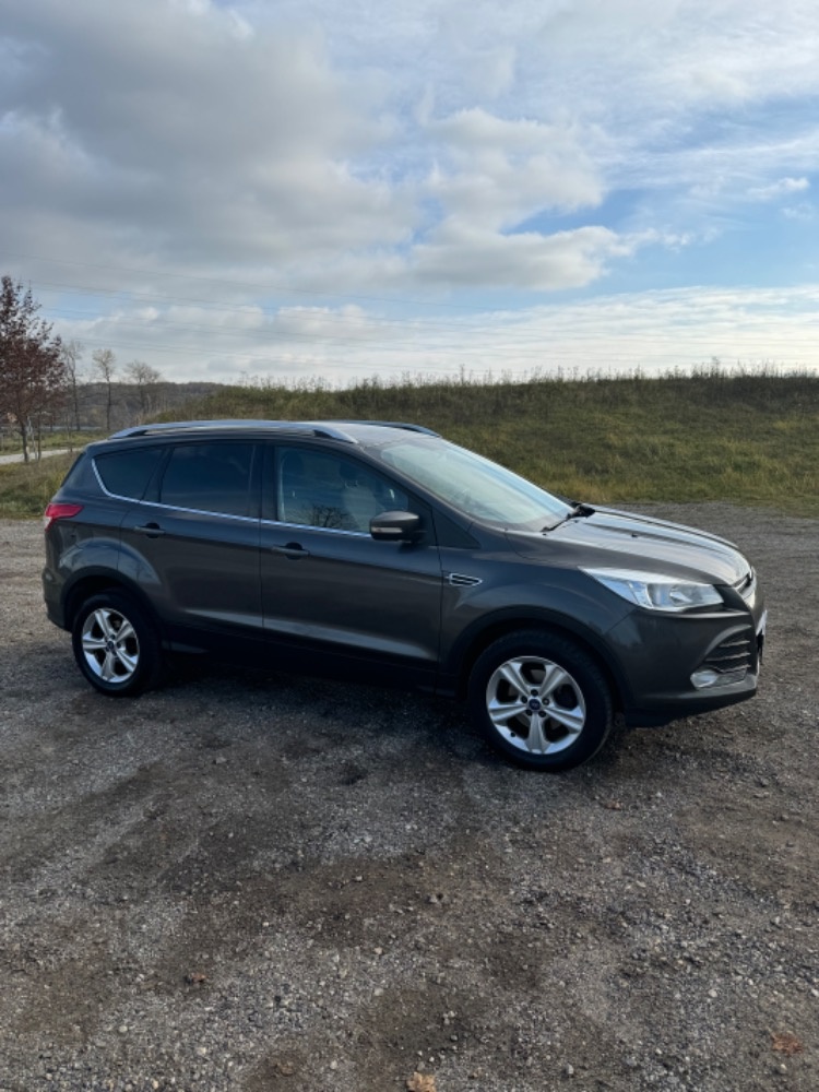 FORD KUGA 1.5 benzín, 2016, tažné zařízení, sada ALU zdarma