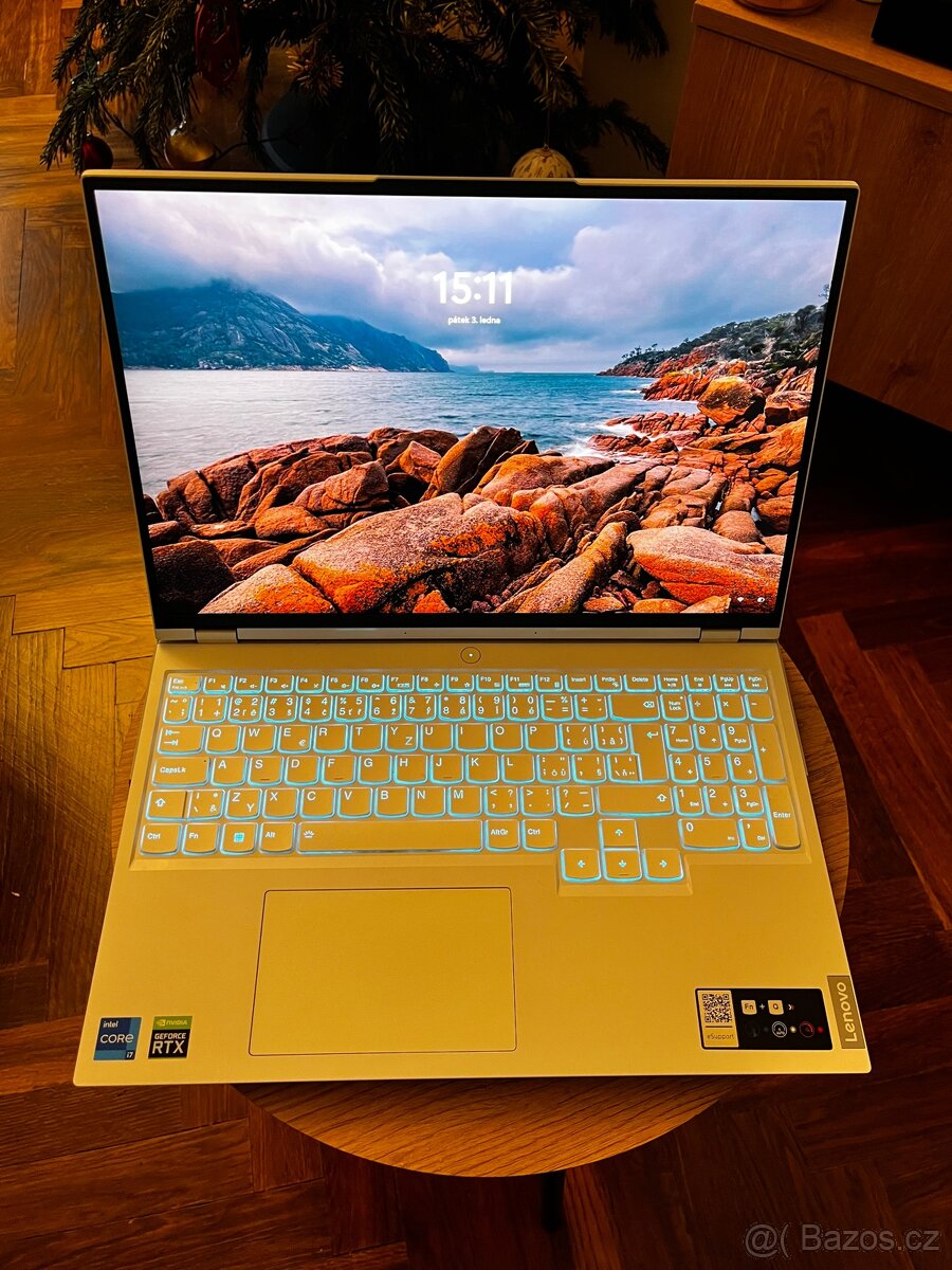 Lenovo legion 5 Pro 16IAH7H Glacier white