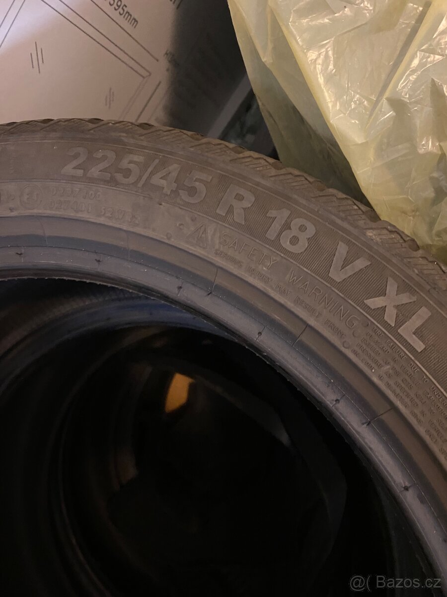 Zimní pneu Semperit Speed-Grip 3 225/45/R18