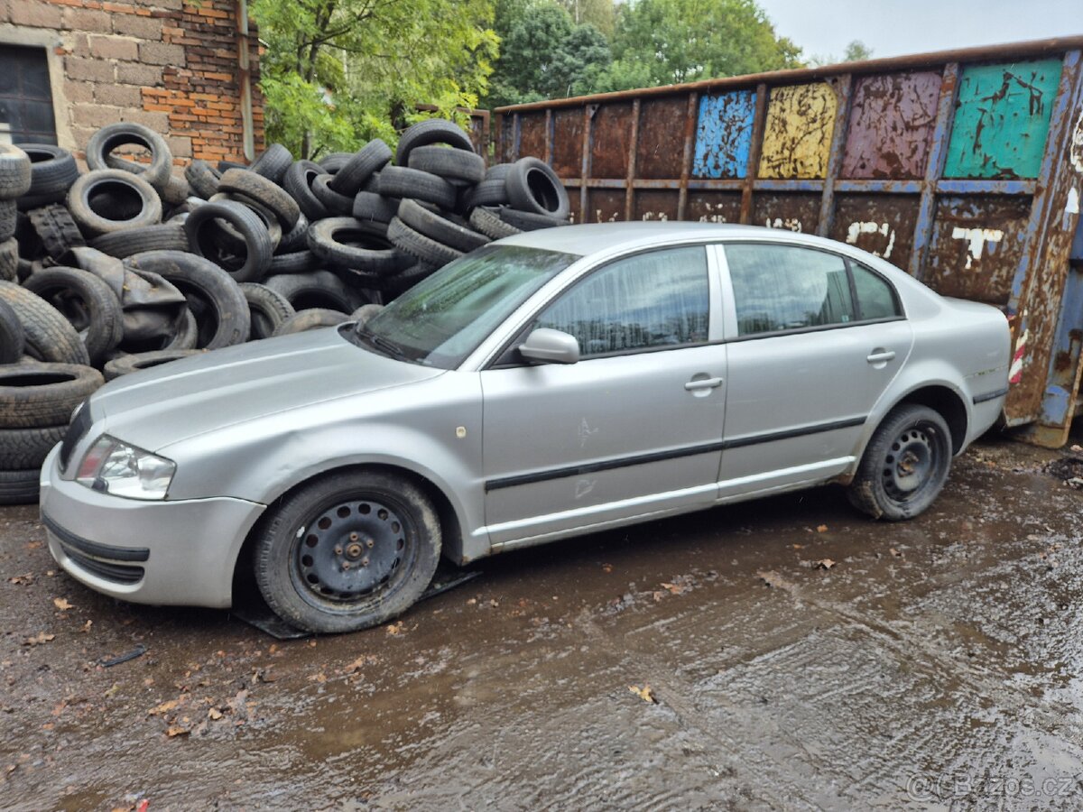 ŠKODA SUPERB 2.5TDI (DÍLY)