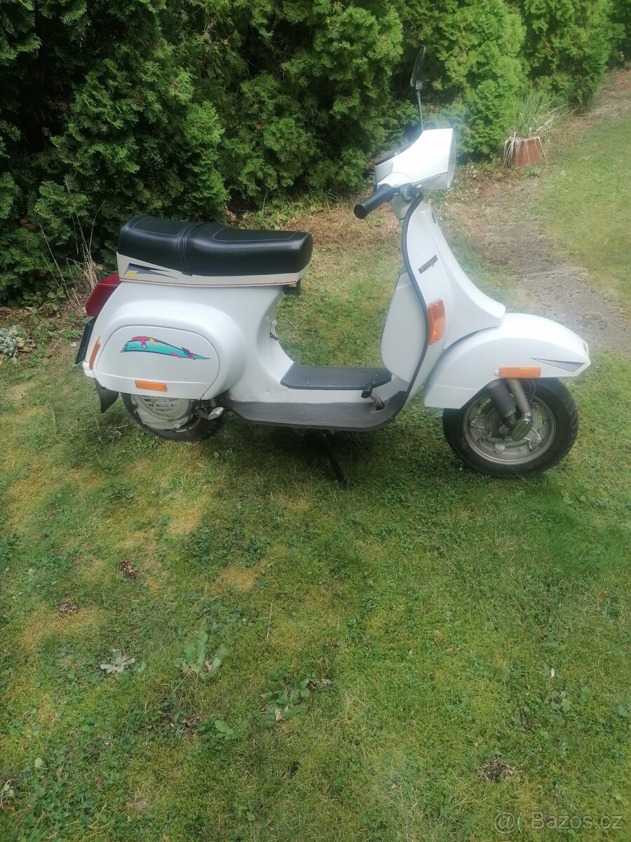 Prodám skůtr Vespa Piagilo 50 sxl