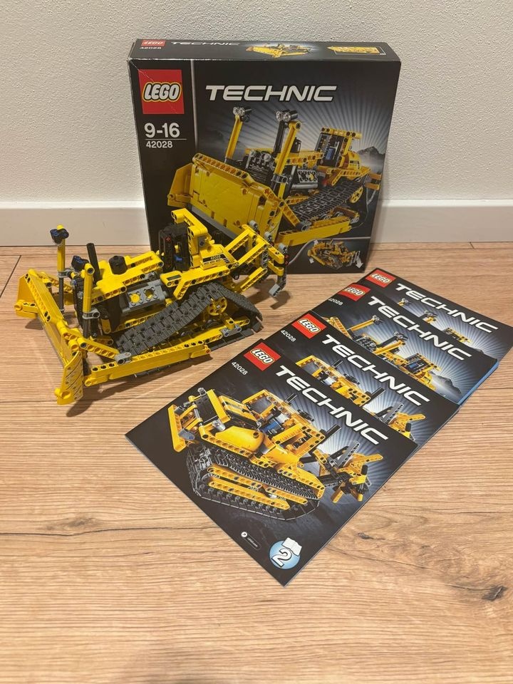 LEGO Technic 42028 Buldozer