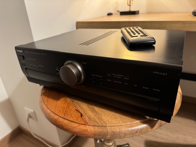 Integrovaný stereo zesilovač TECHNICS SU-A900 MkII