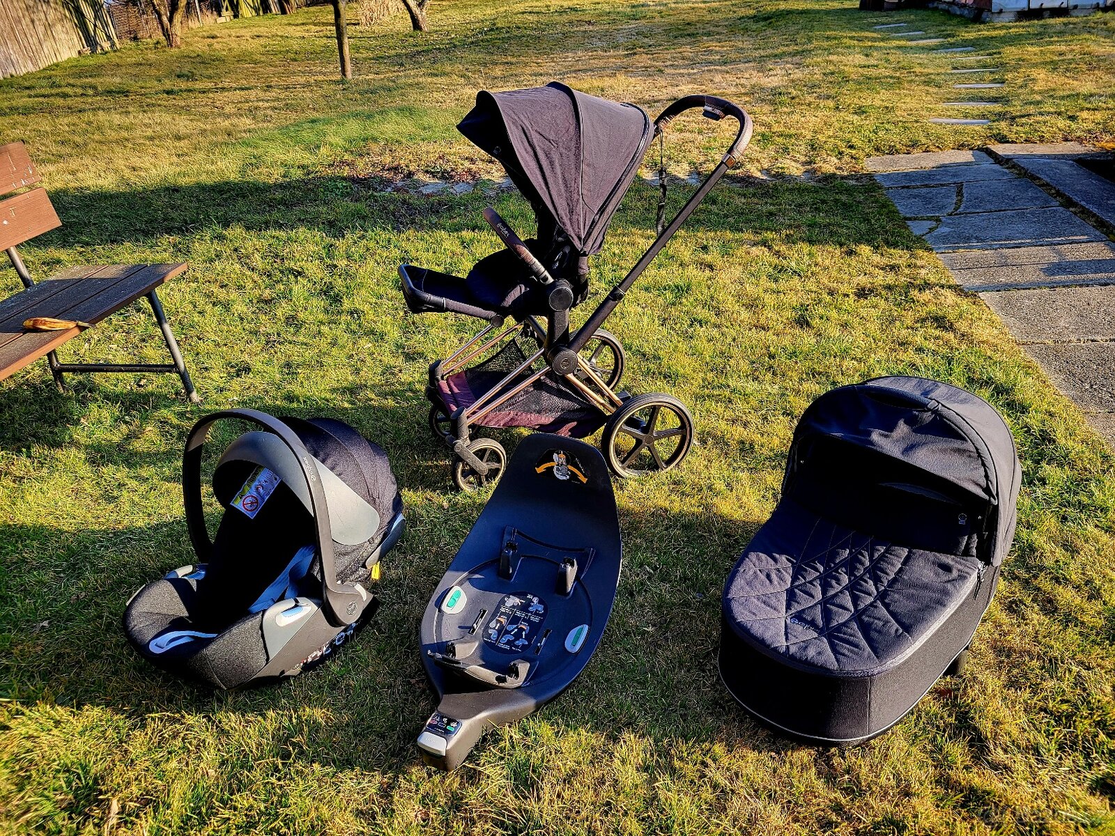 Cybex priam gold/ Black 2021