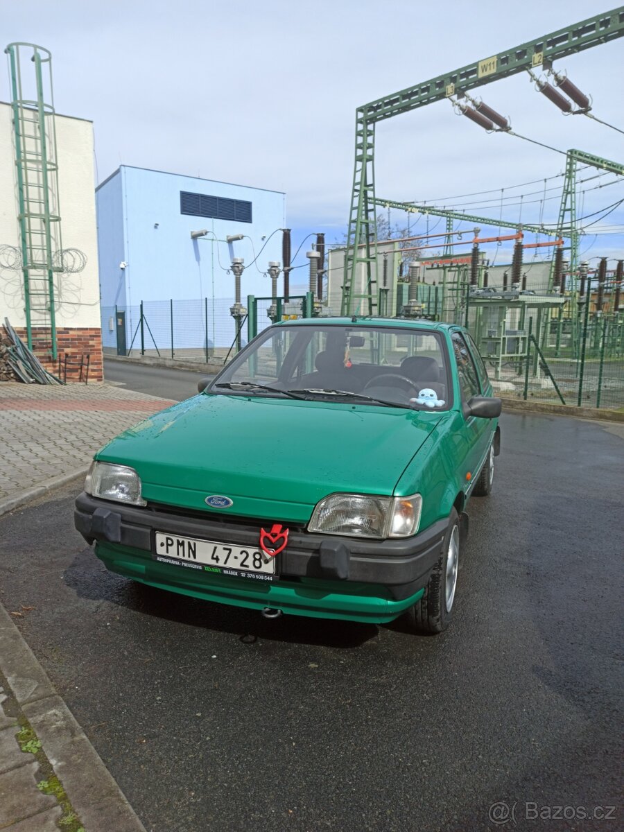 Ford Fiesta III hatchback - zelená