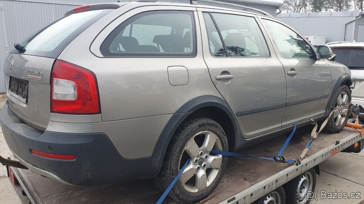 Škoda Octavia II,scout,1.8tsi,118kw,2011,4x4,klimatizace