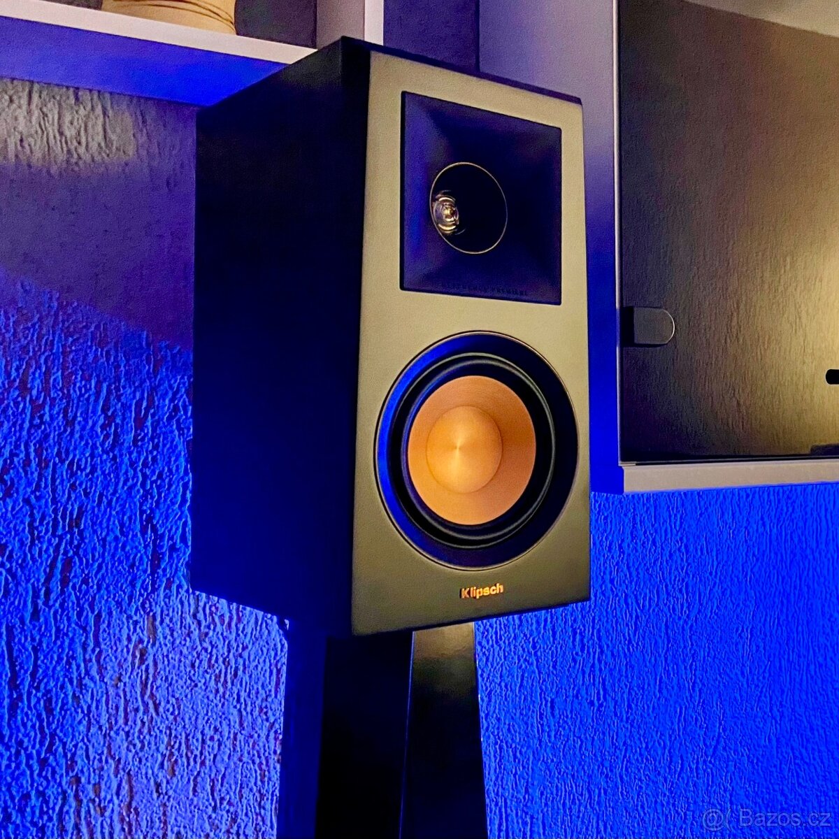 Klipsch RP-500M + stojany Norstone + WireWorld