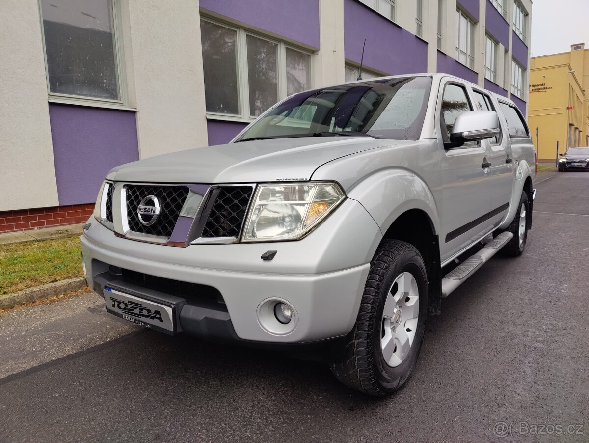 Nissan Navara 2,5 DCi 4x4 / automat /