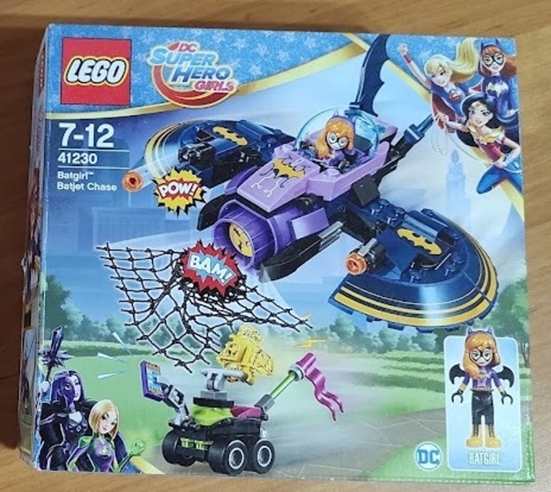 LEGO Super heroes 41230 Batgirl a honička v Batjet