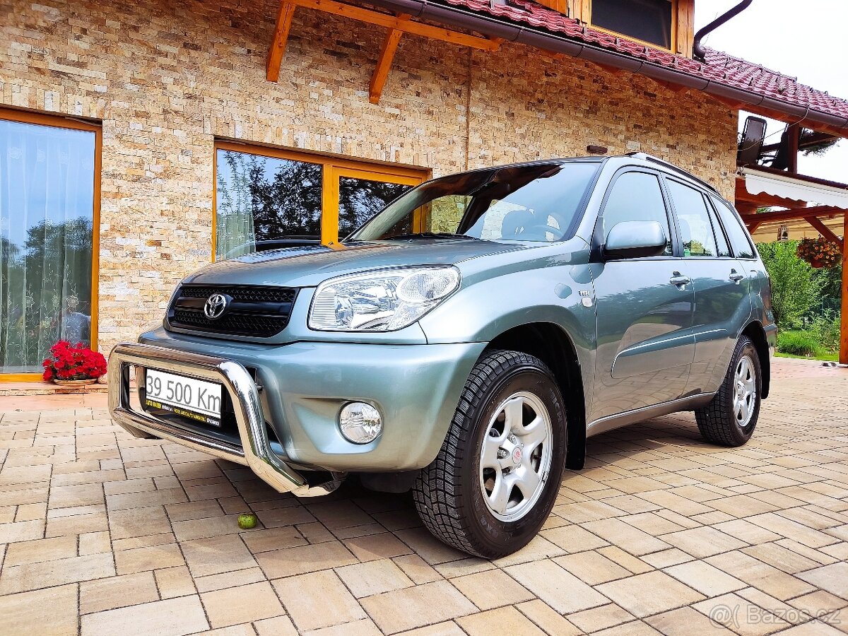 Toyota Rav4 4x4 najeto jen 39 500 km