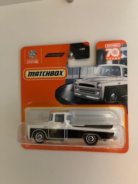 MATCHBOX - Dodge Sweptside Pickup (nove)