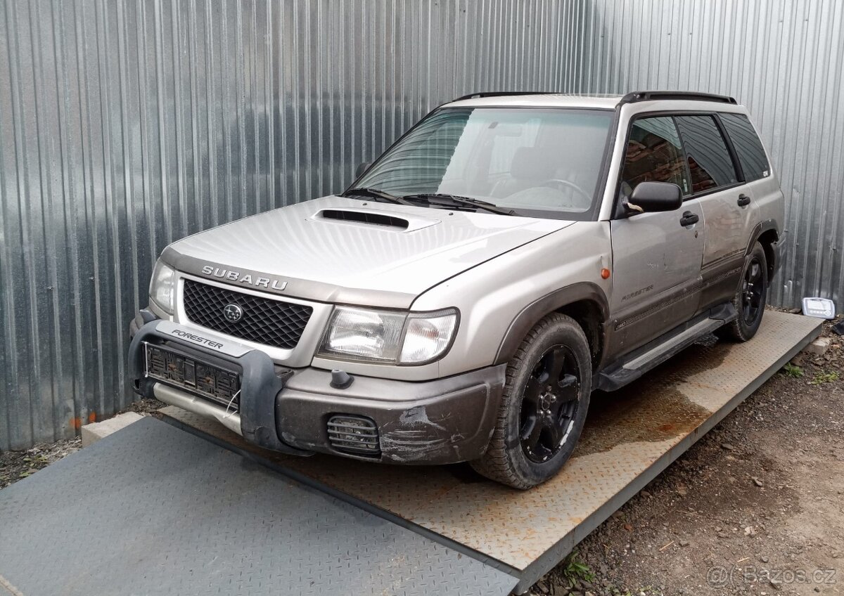 Subaru Forester 1998 2,0 S-Turbo- Náhradní díly