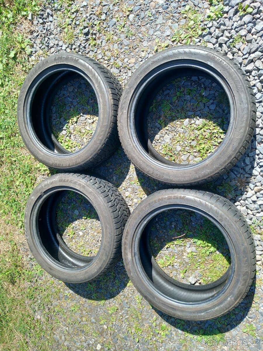 Zimní pneu Bridgestone 205/50/17