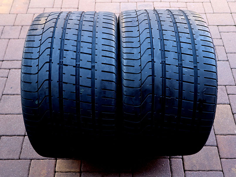 2x 355/25R21 PIRELLI – TÉMĚŘ NOVÉ – LETNÍ - LAMBORGHINI