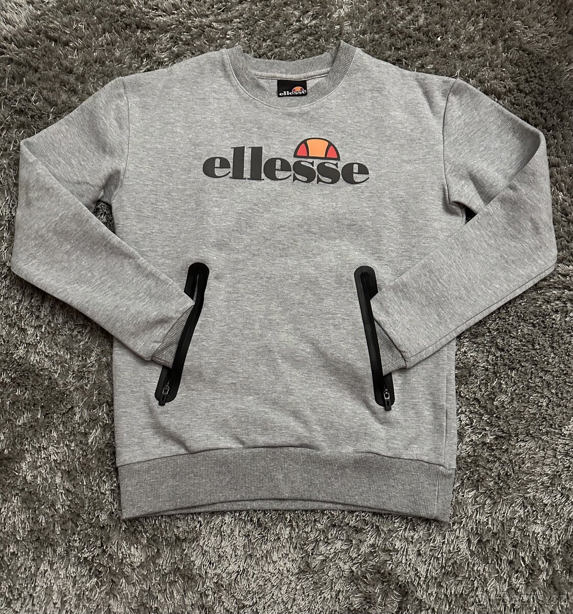 Nová mikina  Ellesse XS