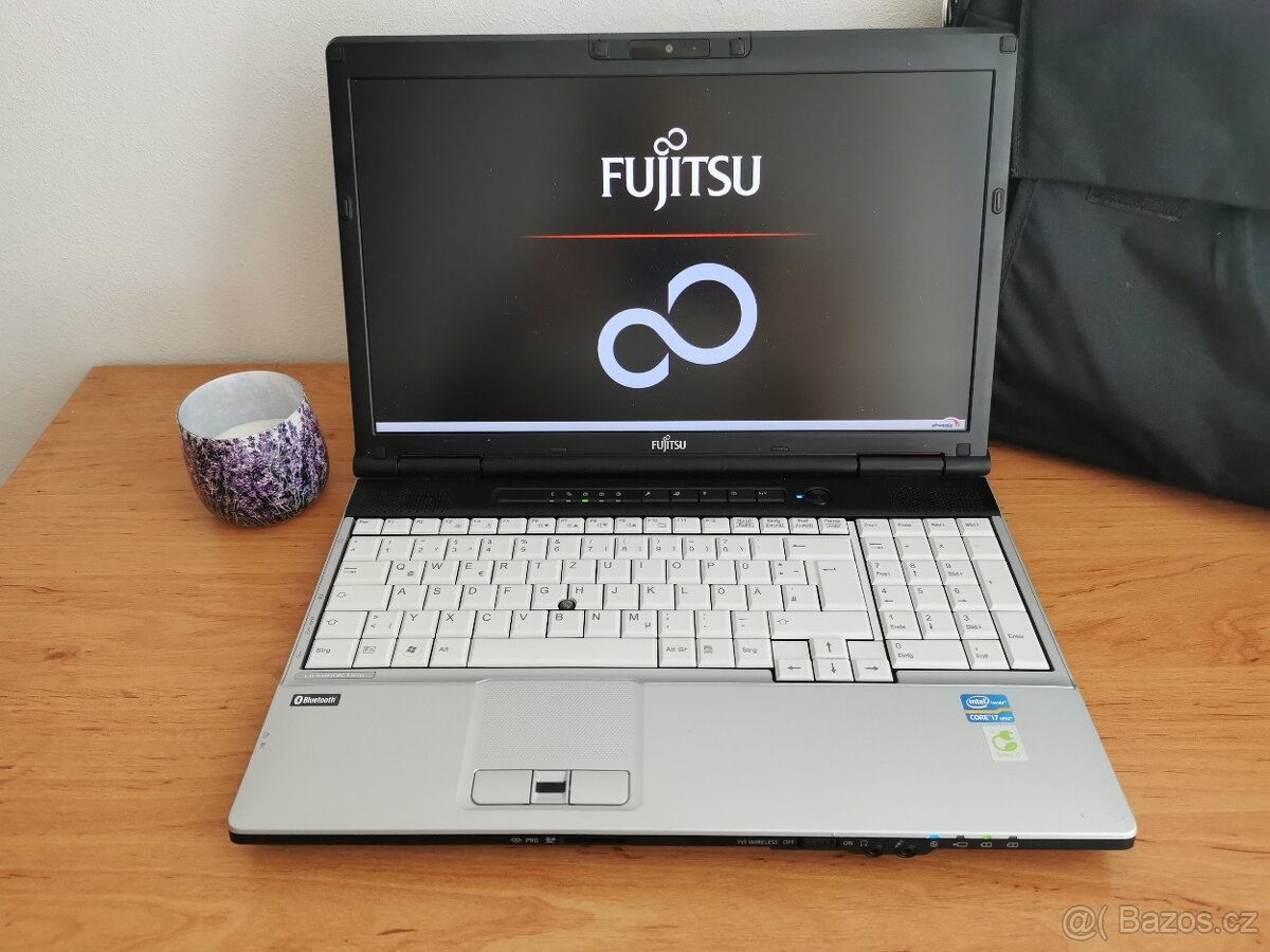 +Jako novy+ Fujitsu Siemnes Lifebook E751 procesor i7,SSD