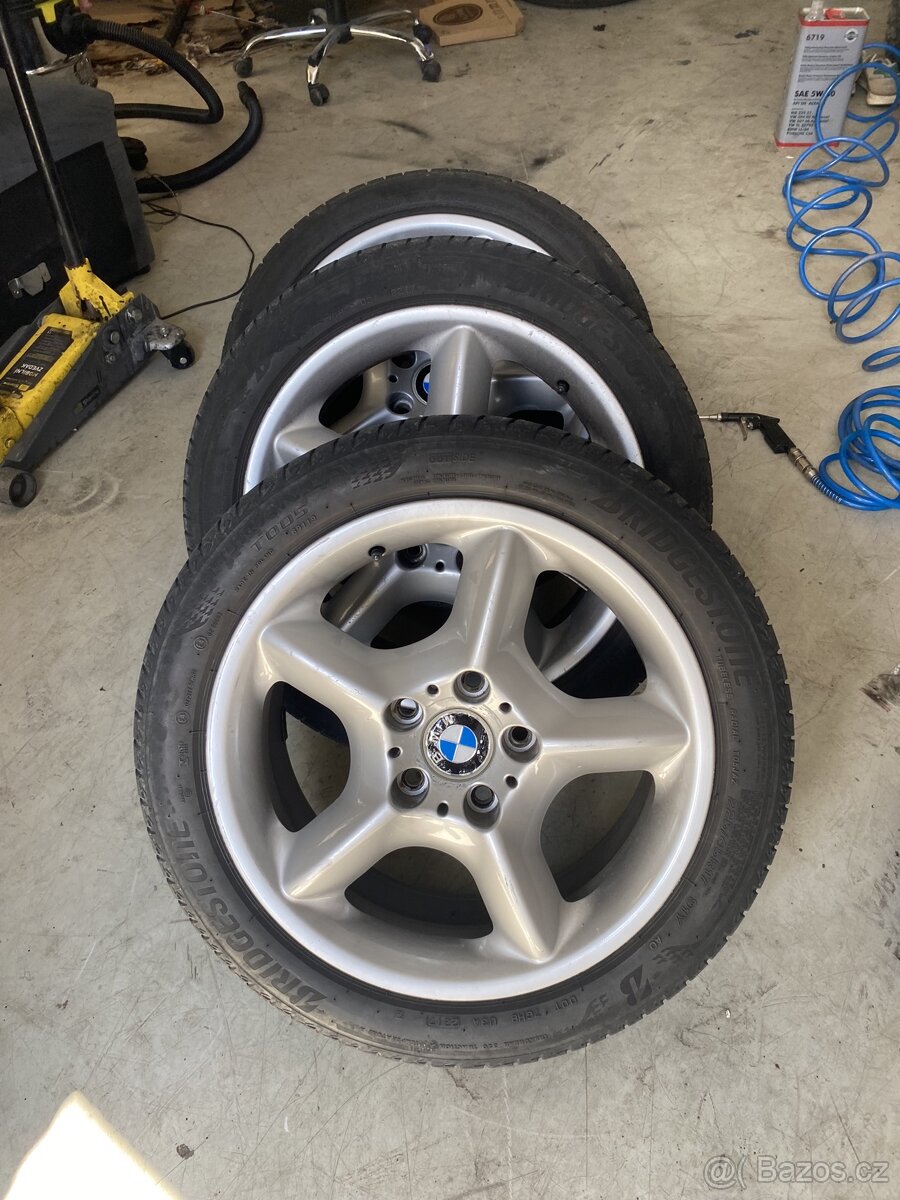 Alu BMW 5x120 R17 pneu 4,5mm 225/45 17